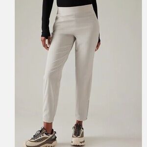 Athleta Brooklyn Heights Jogger Pants Size 6 Beige